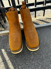 Load image into Gallery viewer, 00057 Botín Rodeo con suela de trabajo