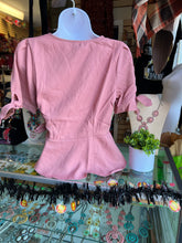 Load image into Gallery viewer, Dusty pink blouse