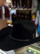 Load image into Gallery viewer, Stetson hat feather 🔥🔥🔥Pluma negra