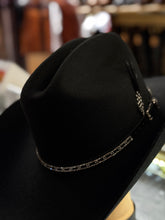 Load image into Gallery viewer, Stetson hat feather 🔥🔥🔥Pluma negra