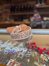 Cargar imagen en el visor de la galería, Cinturón de niño de la virgen 😍