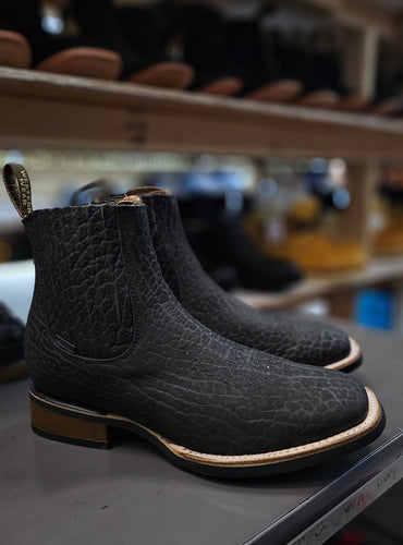 004 Botin cuello de toro negro -men