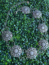 Load image into Gallery viewer, Flower chain belt 47” long