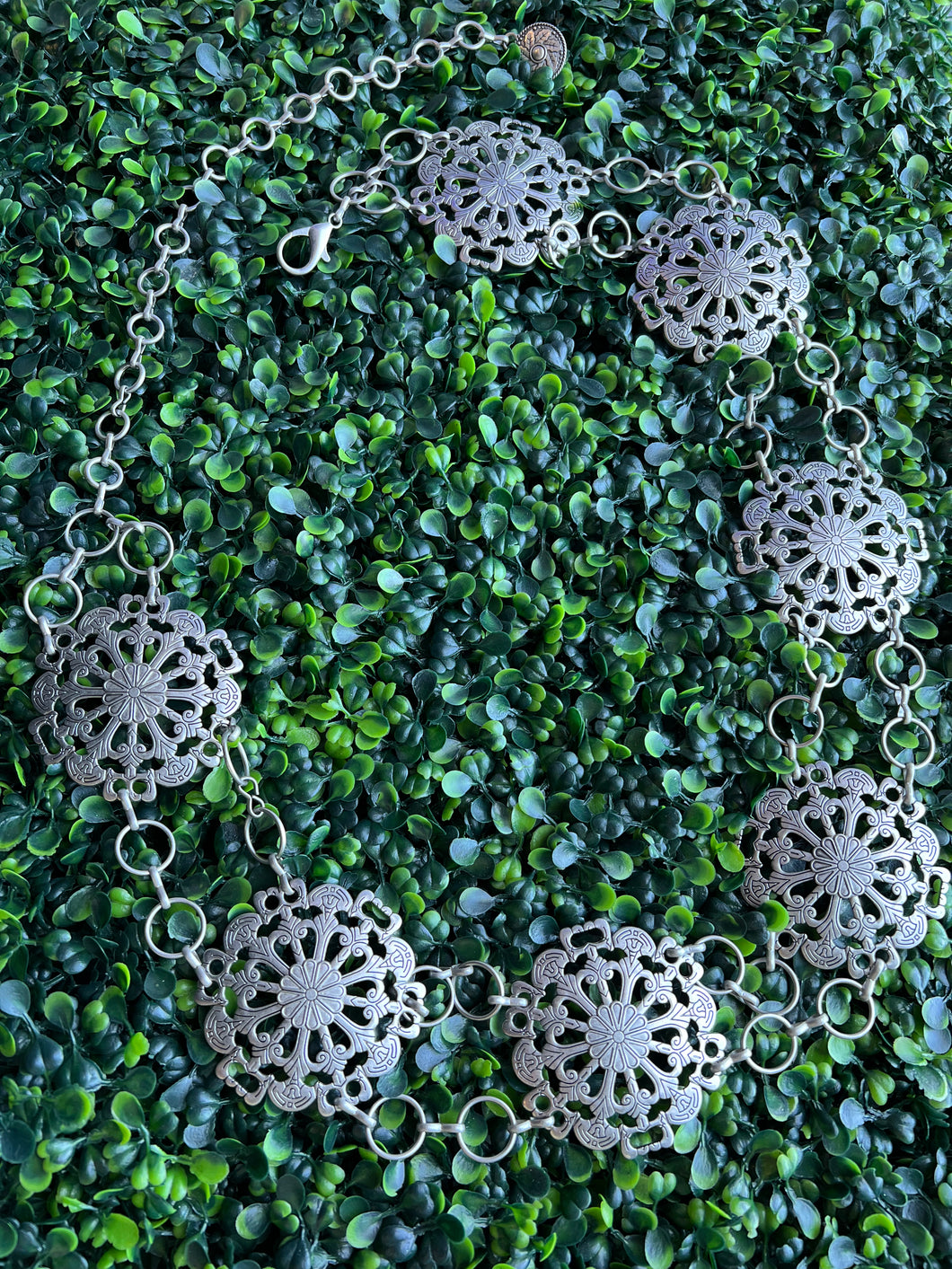 Flower chain belt 47” long