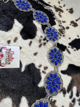 Load image into Gallery viewer, Royal blue chain belt