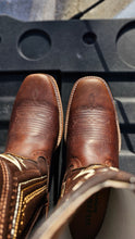 Cargar imagen en el visor de la galería, 0002 Man rodeo boots Estilo Luis color cafe