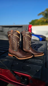 0002 Man rodeo boots Estilo Luis color cafe