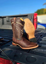 Cargar imagen en el visor de la galería, 0002 Man rodeo boots Estilo Luis color cafe