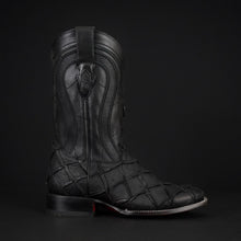Load image into Gallery viewer, 067 Man Rodeo black boots 🔥 pirulucu leather print