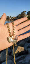 Cargar imagen en el visor de la galería, 18k plated gold cuban chain and pendant gallo