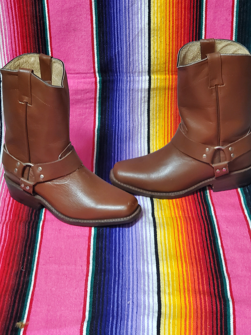 Bota de hombre con herraje