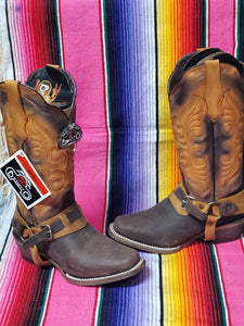 Bota de mujer con herraje