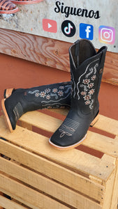 00045 Est Andrea woman black Rodeo Boots 😍  CP wide squre toe