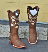 Load image into Gallery viewer, 047 Estilo Karina💥square toe boots 😍