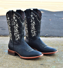 Cargar imagen en el visor de la galería, 037 Tania rodeo women boots short boots  BLACK😍