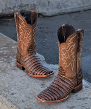 Cargar imagen en el visor de la galería, Man Rodeo boots 🔥 cocrodile leather print 0040