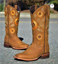 Load image into Gallery viewer, 030 Est Girasol square toe woman boots 😍 sunflower