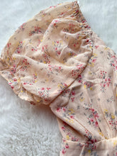 Load image into Gallery viewer, Floral Plus Size Top