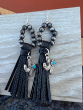 Load image into Gallery viewer, Mayra  Earrings