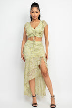 Load image into Gallery viewer, Daisy Pistachio Set size large only