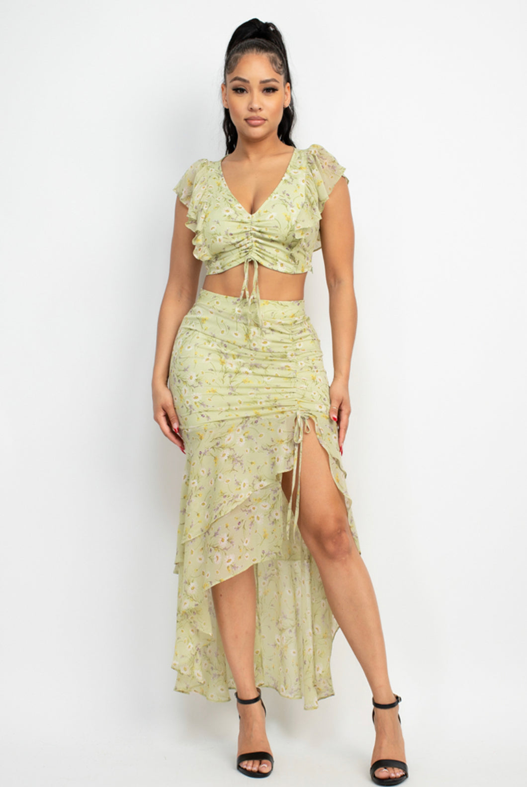 Daisy Pistachio Set size large only