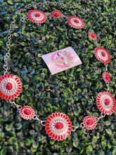 Load image into Gallery viewer, Red flower chain belt ❤️