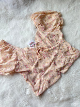 Load image into Gallery viewer, Floral Plus Size Top