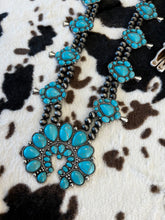 Load image into Gallery viewer, Long Squash Necklace