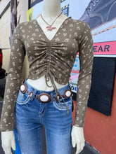 Load image into Gallery viewer, Cristina floral top