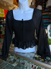 Load image into Gallery viewer, Laurita Long sleeve top size large available