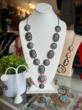 Load image into Gallery viewer, Turquoise Concho Set