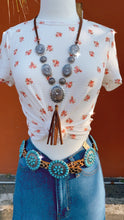 Load image into Gallery viewer, Floral Top size medium only