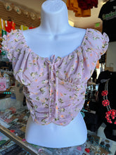 Load image into Gallery viewer, Lili floral top size small