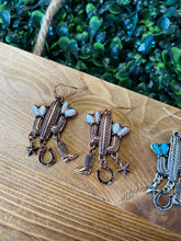 Load image into Gallery viewer, Cactus 🌵 Earrings