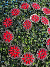 Load image into Gallery viewer, Red flower chain belt