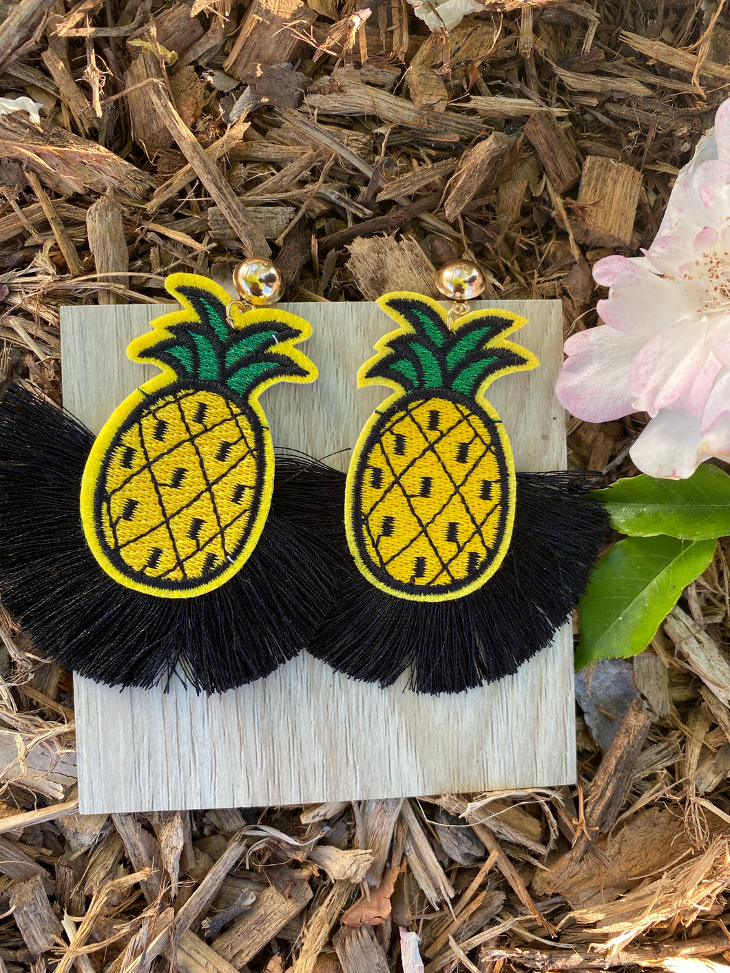 Black pineapple 🍍 Earrings