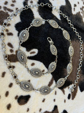 Load image into Gallery viewer, Oval Flower Chain Belt47” long