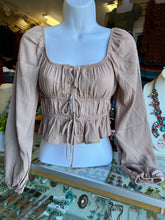Load image into Gallery viewer, Long sleeve Top