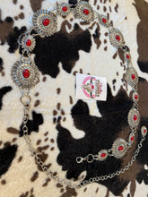 Load image into Gallery viewer, Red-silvertone chain belt