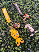 Load image into Gallery viewer, Piolin 💛silvestre Keychains