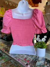 Load image into Gallery viewer, Lorena pink top size medium available