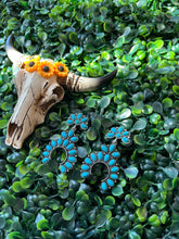 Load image into Gallery viewer, Vaquerita Earrings