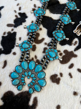 Load image into Gallery viewer, Long Squash Necklace