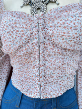 Load image into Gallery viewer, Daisy Floral Top size large