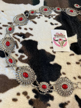 Load image into Gallery viewer, Red-silvertone chain belt
