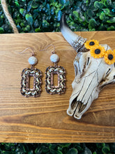 Cargar imagen en el visor de la galería, Lisa Earrings