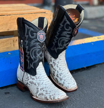 Load image into Gallery viewer, Bota Pyton exótico 🇲🇽