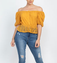 Load image into Gallery viewer, Lace off shoulder Top