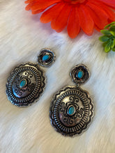 Load image into Gallery viewer, Maura silver-Turquoise Earrings