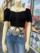 Cargar imagen en el visor de la galería, Chinita Black Top